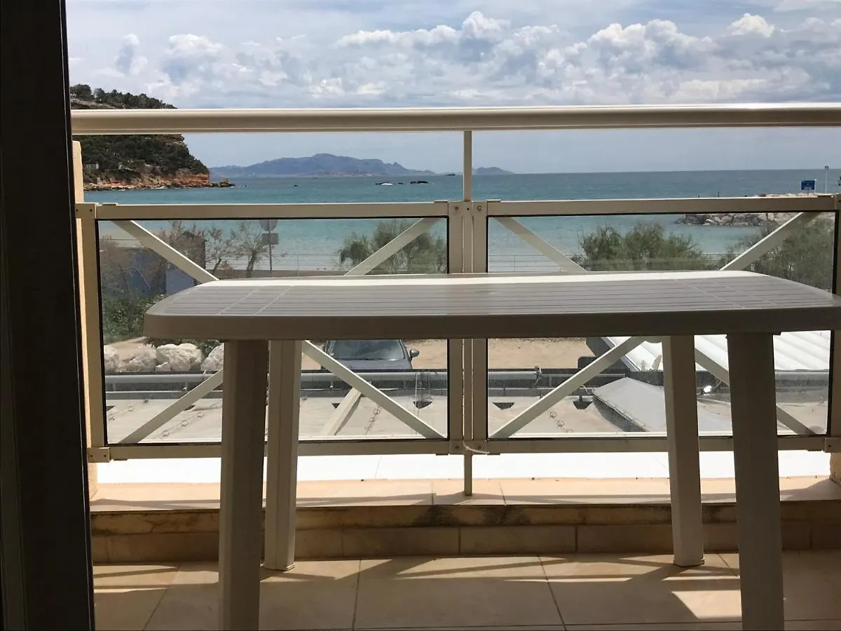 Appartement Front de mer les pieds dans l'eau Carry-le-Rouet