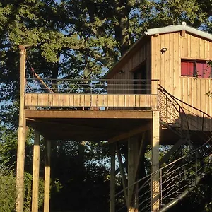 La Perchée Du Faucon Hébergement de vacances Frechou-Frechet